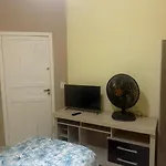 Apt Um Quarto - Luiz Flor Francisco 681 - Apto 02